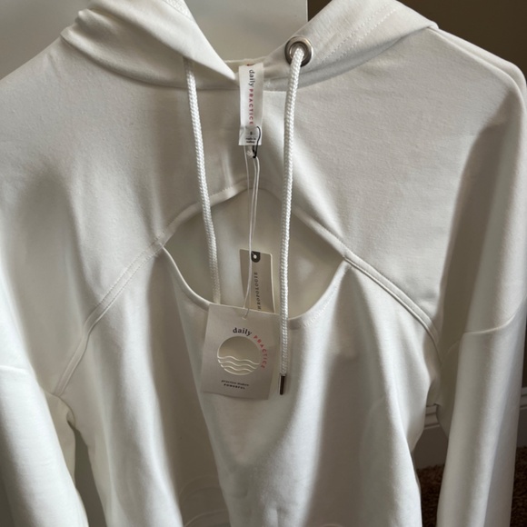 Buttery soft hoodie - Picture 2 of 3